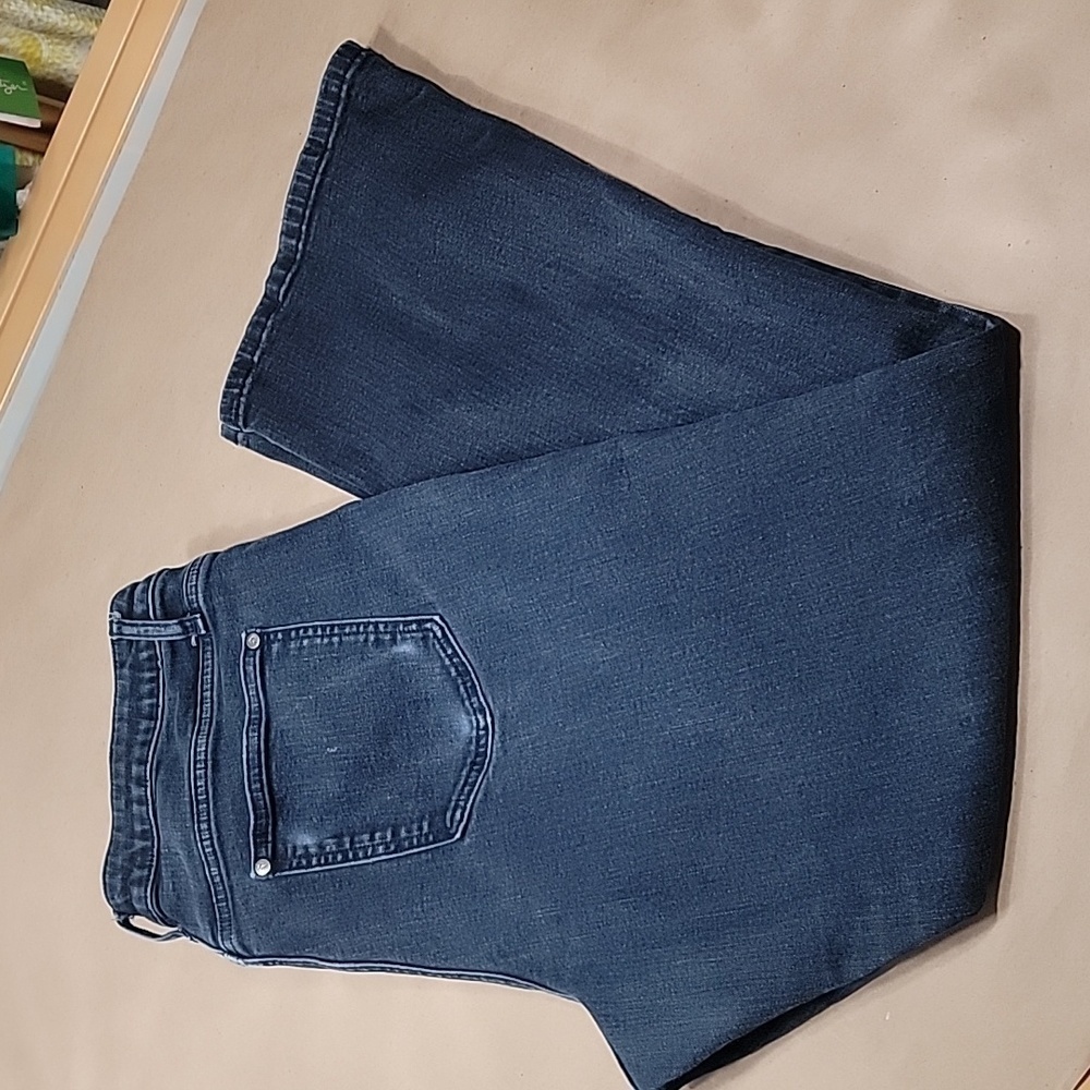 Simply Vera, Size 16 Dark Wash Bootcut Jeans. Excellent Used Condition